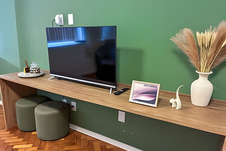 Studio Premium no Centro em frente ao Metrô e VLT