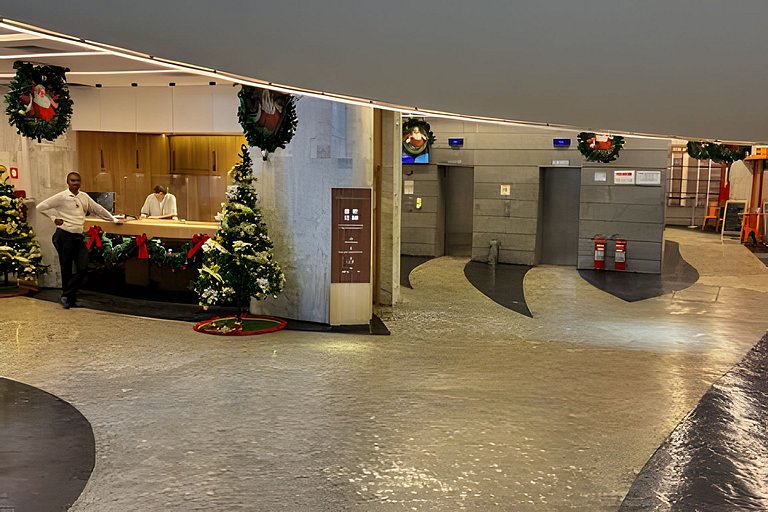 Studio Premium no Centro em frente ao Metrô e VLT