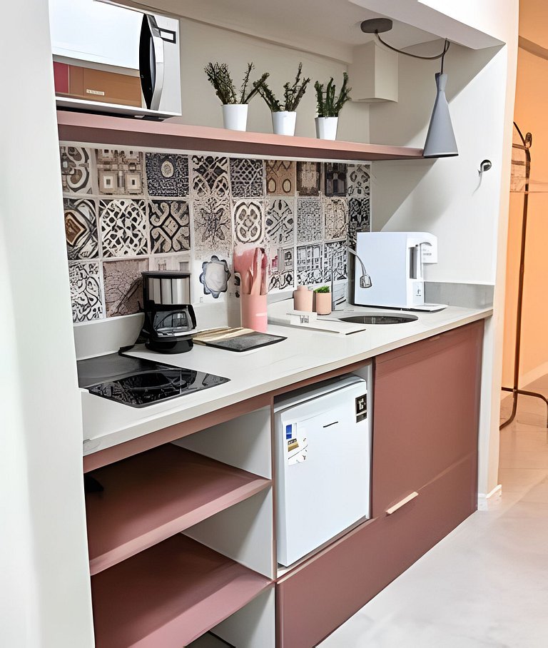 Studio charmoso para até 4 pessoas Centro + Metrô