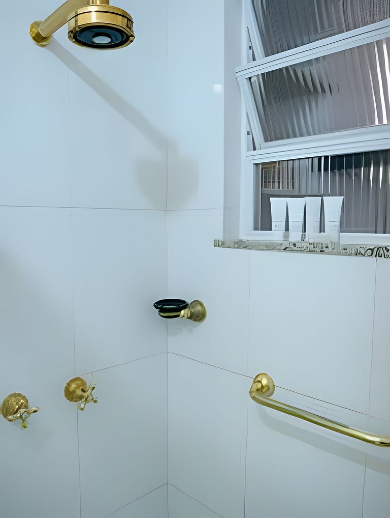 Confortável 2 quartos com vaga de garagem em Copa