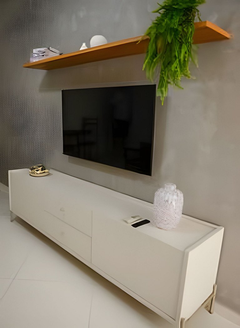 Confortável 2 quartos com vaga de garagem em Copa