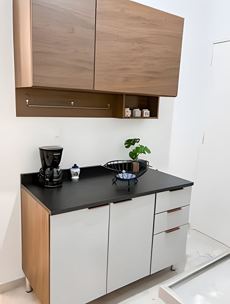 Confortável 2 quartos com vaga de garagem em Copa