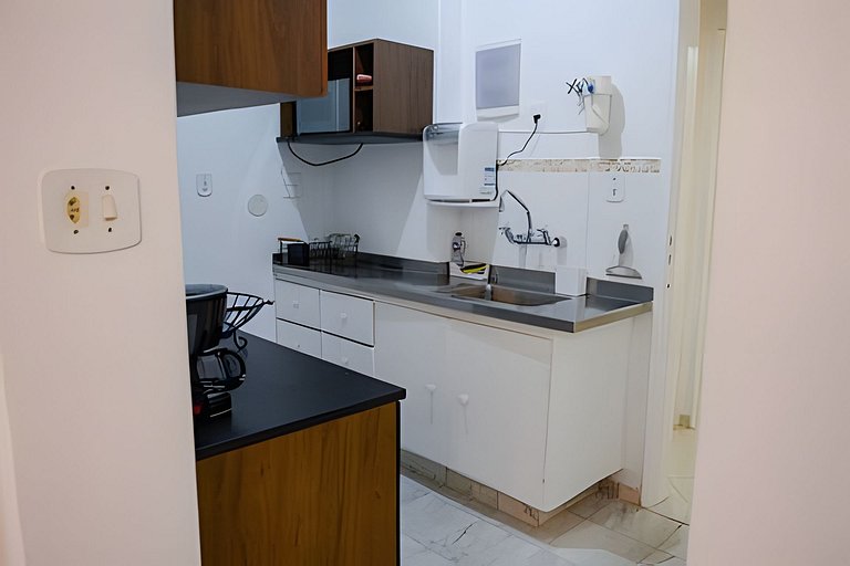 Confortável 2 quartos com vaga de garagem em Copa