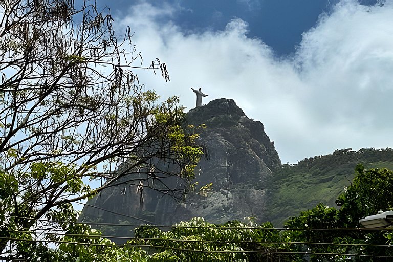 Cobertura charmosa com vista para o Cristo
