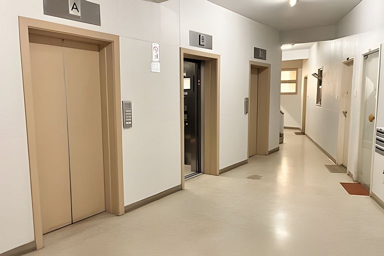 Studio de Alto Padrão no Centro | 2 Camas Casal