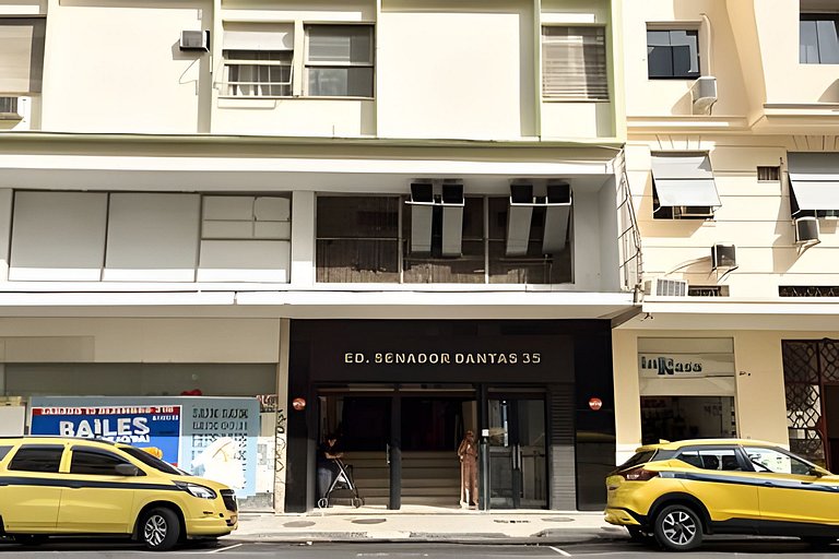 Studio de Alto Padrão no Centro | 2 Camas Casal